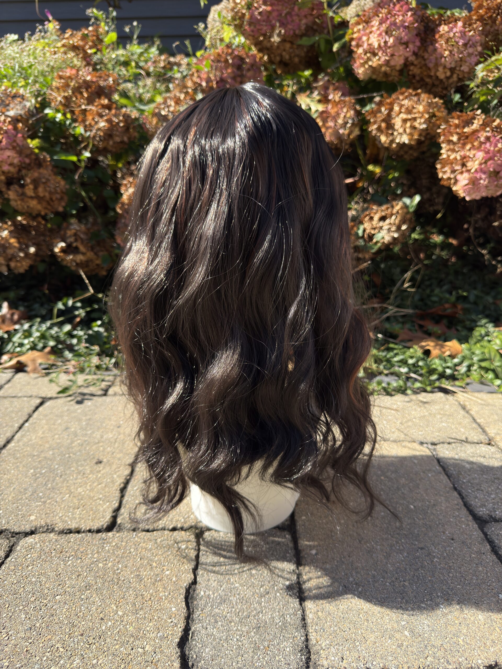 Sabrina โ 16-Inch Layered Wavy Synthetic Wig with Wispy Bangs | Highlighted Dark Brown - Image 4
