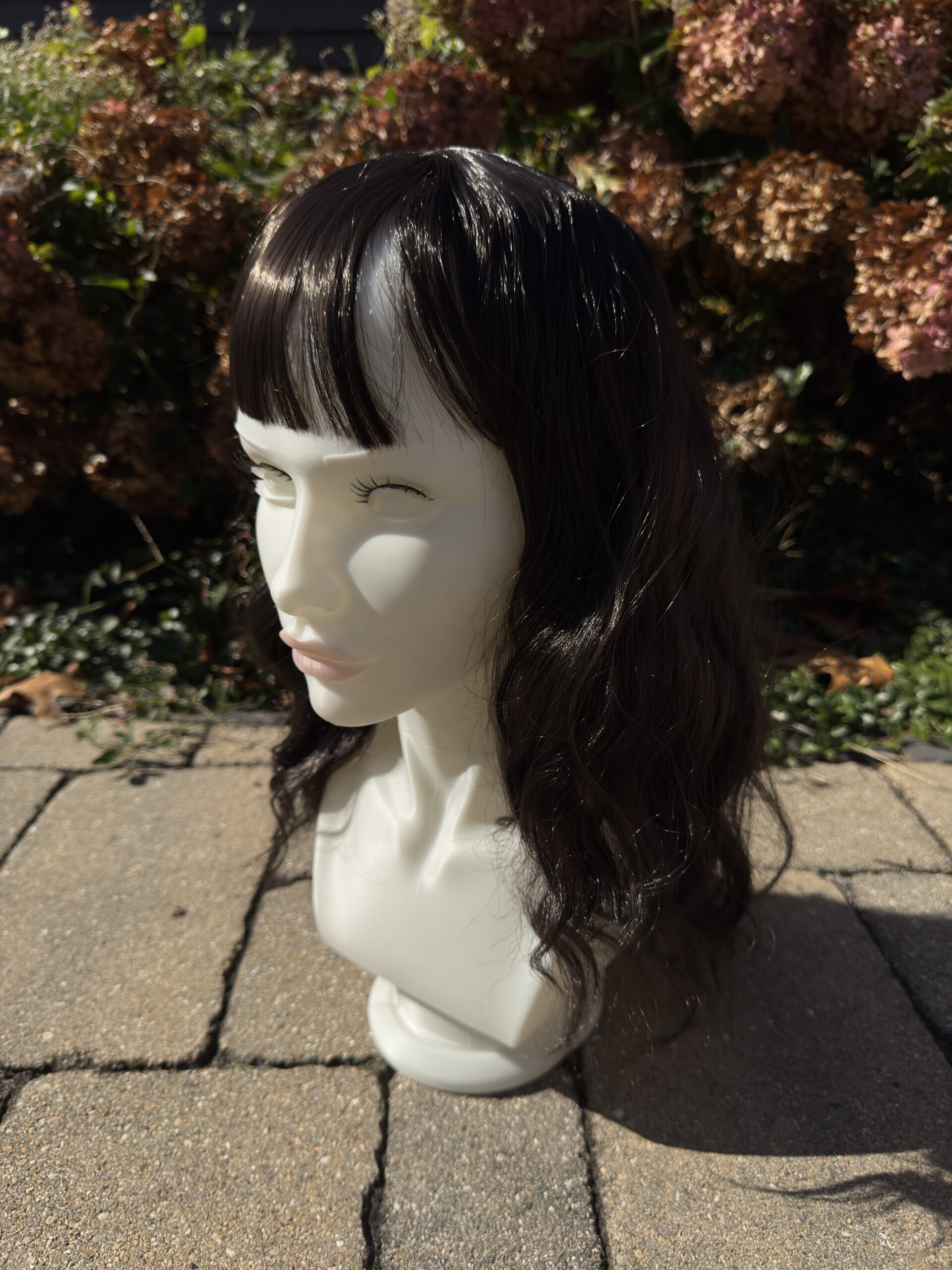 Sabrina โ 16-Inch Layered Wavy Synthetic Wig with Wispy Bangs | Highlighted Dark Brown - Image 6