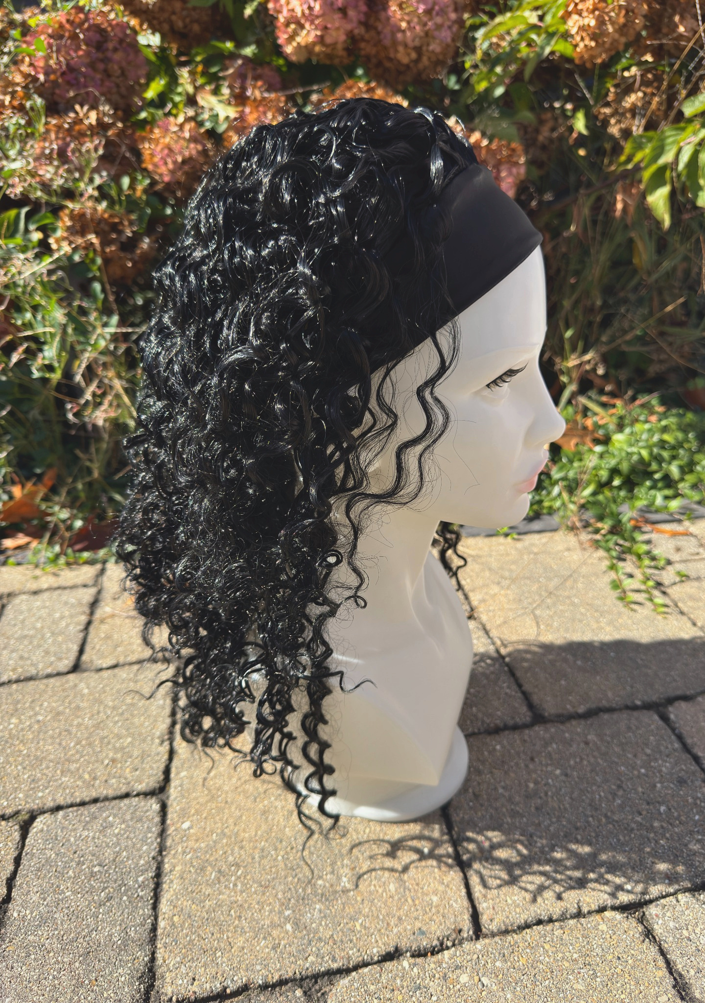 Zaria โ 20-Inch Black Spiral Curly Headband Wig | Synthetic Corkscrew Curls - Image 3